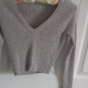 Brandy Melville Light Gray V-Neck Sweater